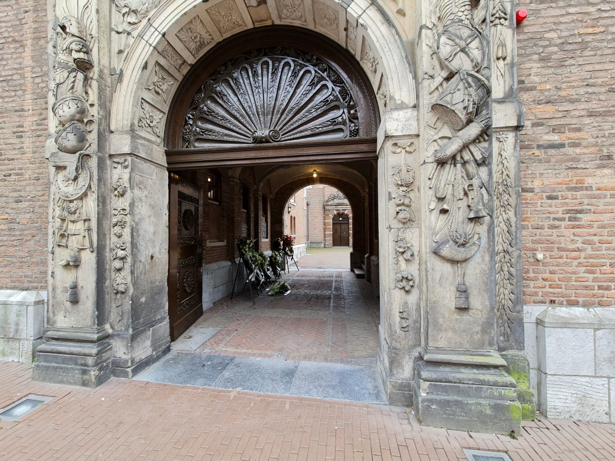 Gemeentehuis nijmegen, Gemeentehuizen